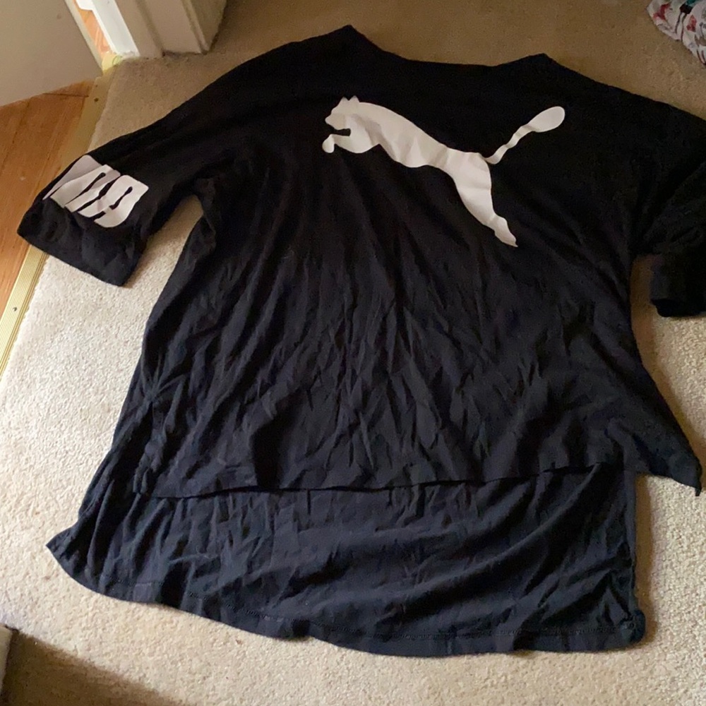 Puma shirt long in the back shorter in the front